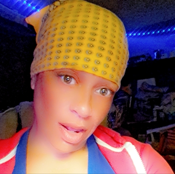 Meet your Posher, Rachel - Picture 1 of 1